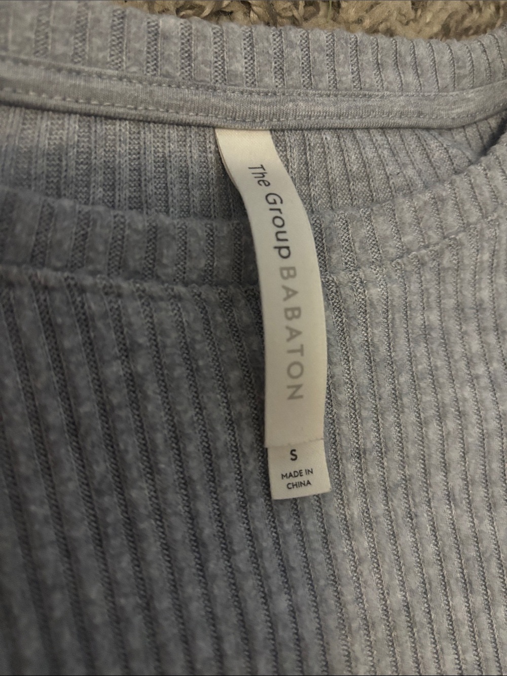 Aritzia Babaton Ribbed Crop Long-Sleeve Top in Heather gray. - Picture 6 of 10